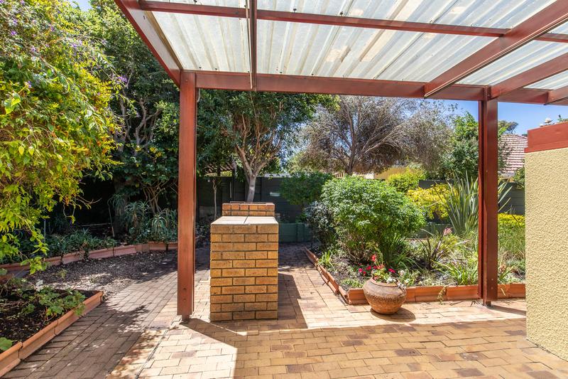 3 Bedroom Property for Sale in Bergvliet Western Cape